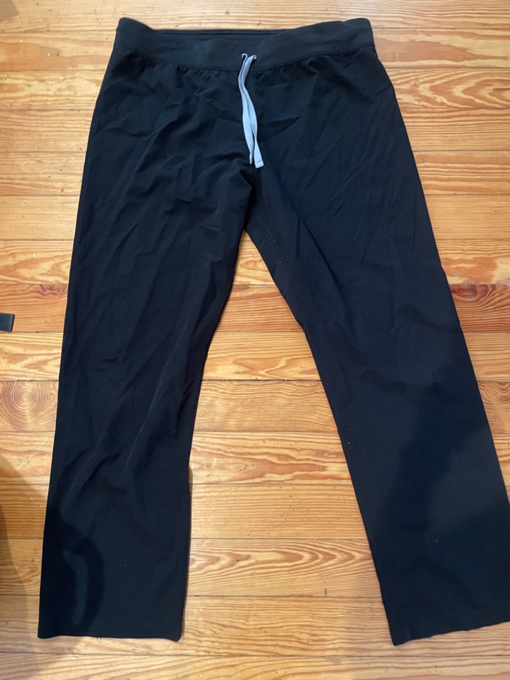 Figs Women's Straight-Leg Black Scrub Pants with Gray Drawstring
